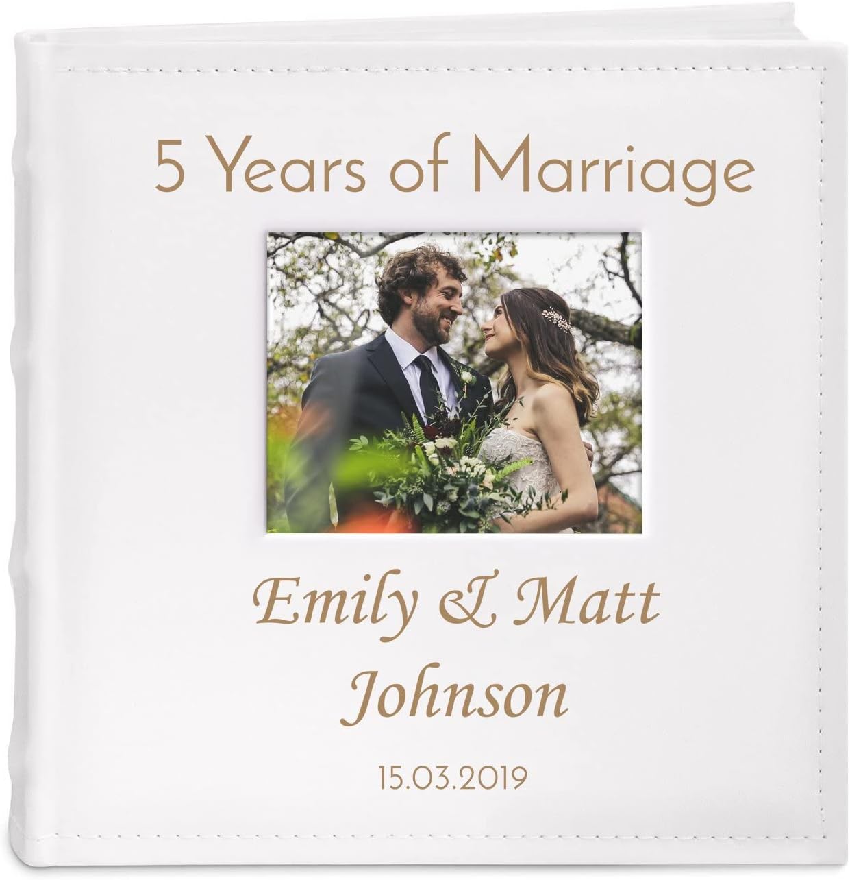 Maverton Slip-In Photo Album for couples - Engravable cover with a photo frame- White leatherette- 200 images- Personalized album for parents - For Wedding - photo frame